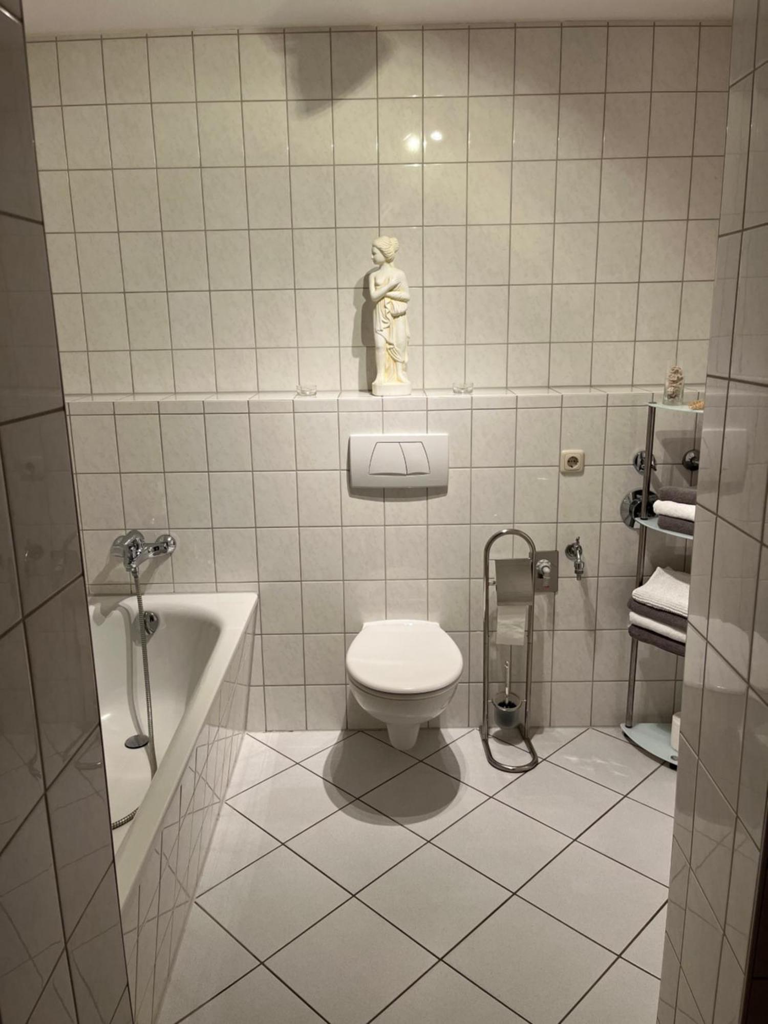 Ferienwohnung Warnemuende Am Kurpark Rostock Esterno foto